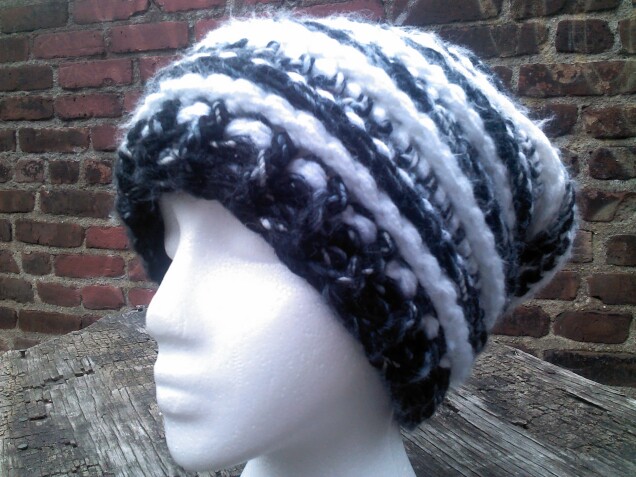 Detailed image 4 of black & white slouch hat