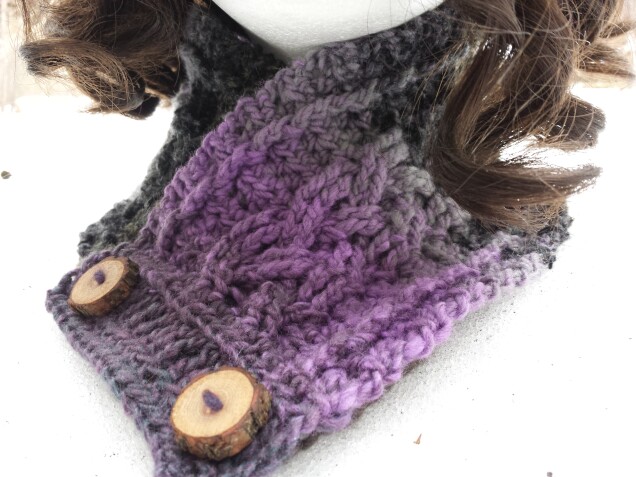 Detailed image 1 of cabled scarflette