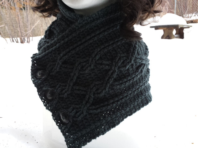 Detailed image 1 of cables sampler gray neckwarmer