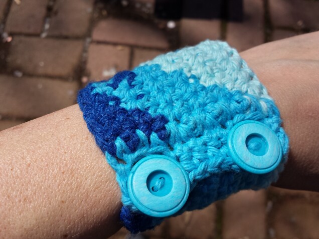 Detailed image 6 of ocean waves cuff bracelet