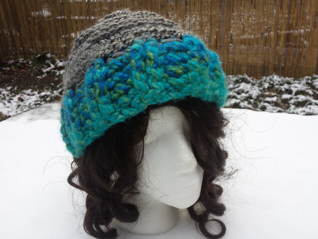 Detailed image 3 of gray with aqua slouch hat