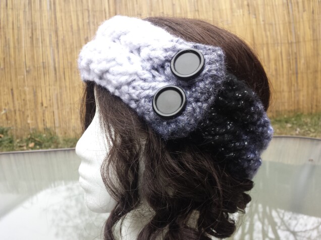 Detailed image 2 of thick cables earwarmer headband