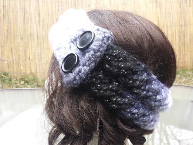 Detailed image 3 of thick cables earwarmer headband
