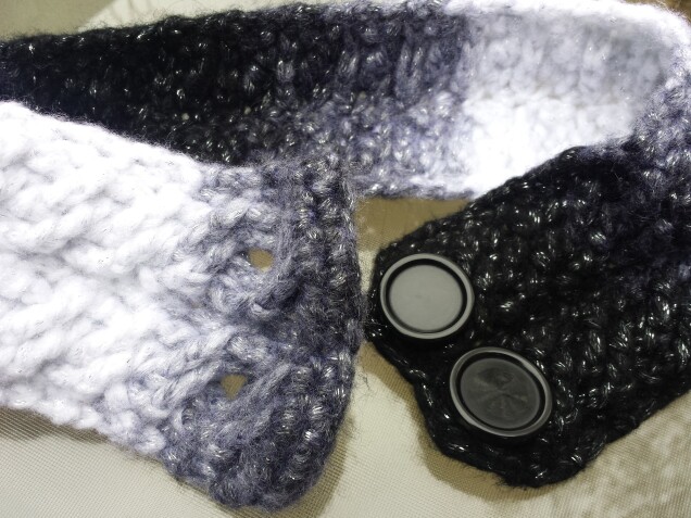 Detailed image 7 of thick cables earwarmer headband