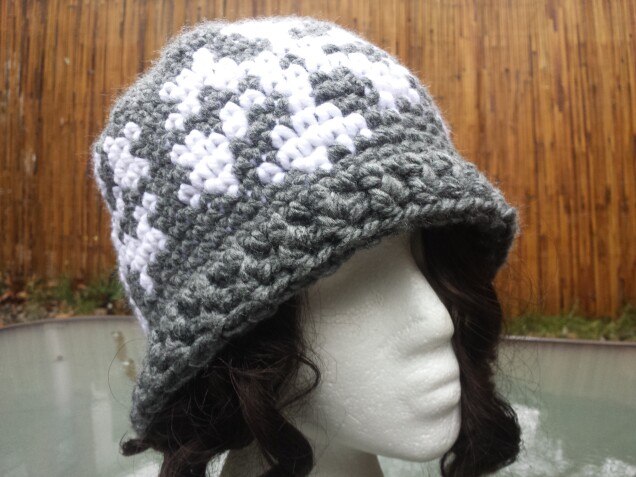 Detailed image 5 of snowflakes hat