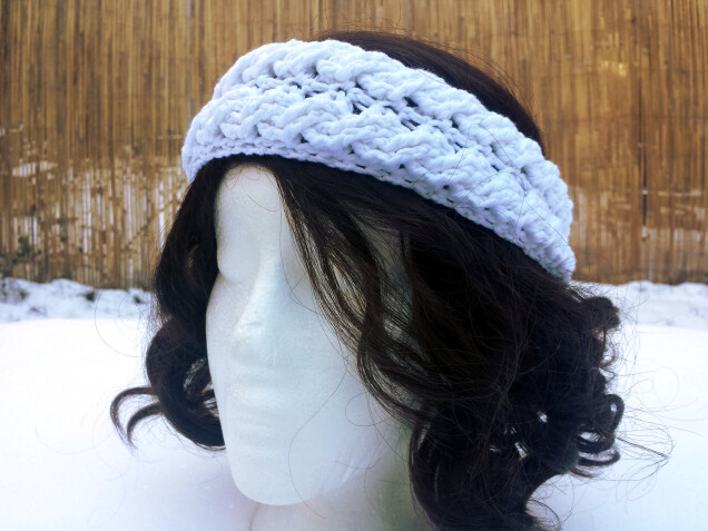 Detailed image 2 of cotton cables earwarmer headband