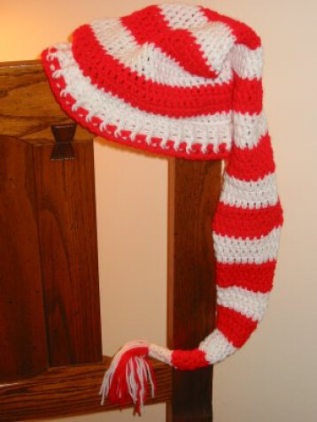 Detailed image 1 of Waldo stripe ski style hat