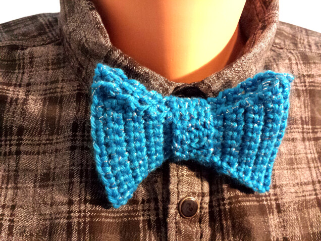 Detailed image 3 of full-length bow ties