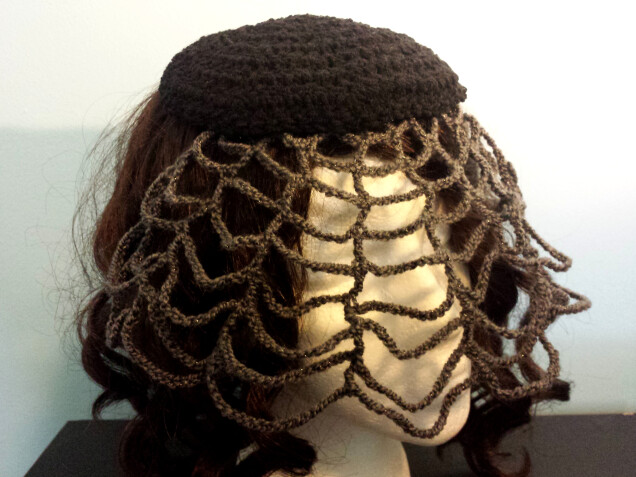 Detailed image 3 of vintage funeral veil hat