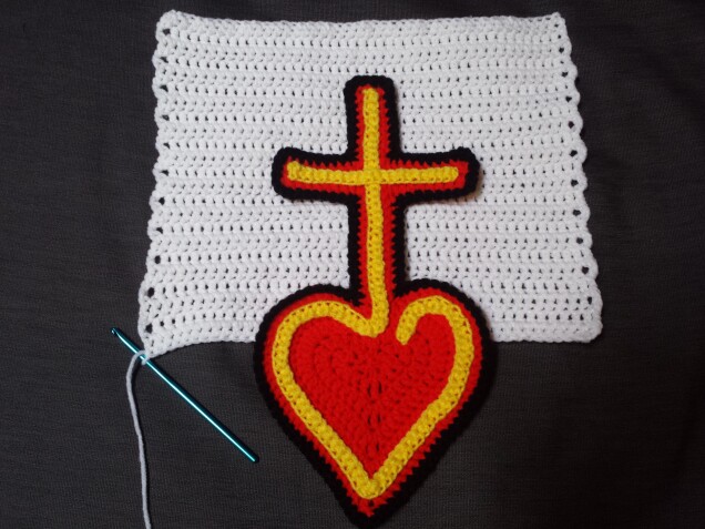 Detailed image 2 of Basquiat inspired heart with cross for Olek