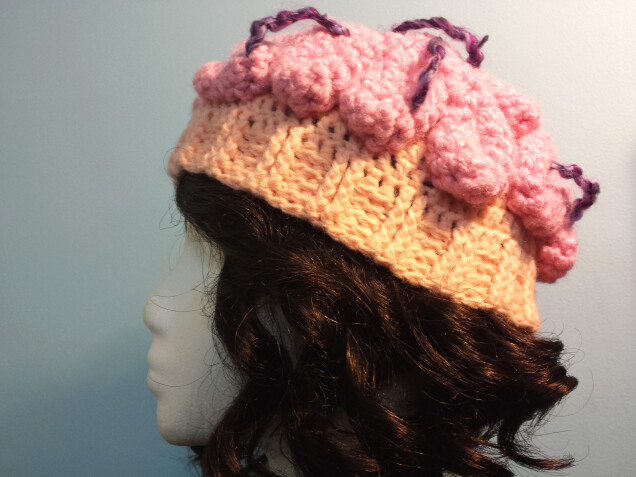 Detailed image 4 of brainstorm hat