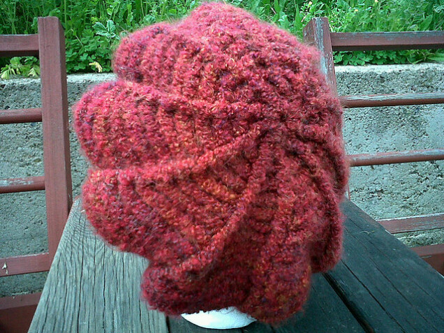 Detailed image 2 of spiral rust tam hat with visor