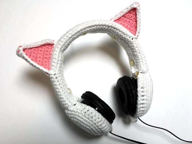white cat ears headphones cover Veg Yarn