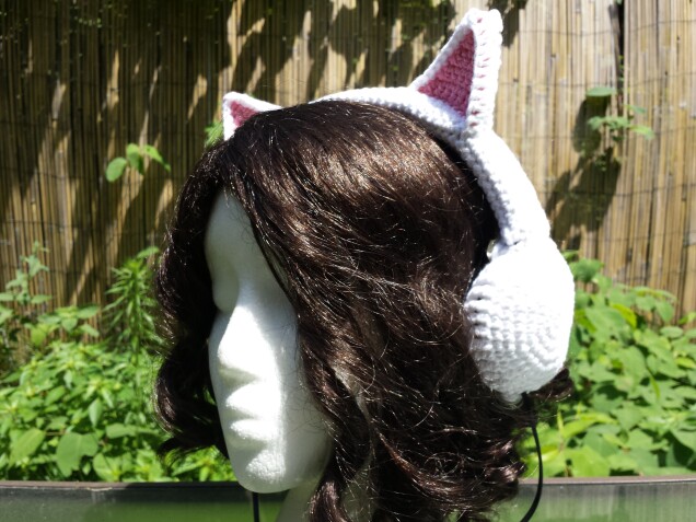 Detailed image 8 of white cat ears headphones cover
