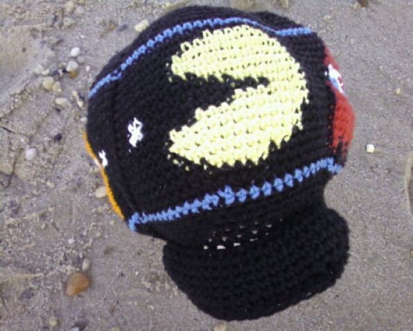 Detailed image 2 of Pac-Man tam hat with visor