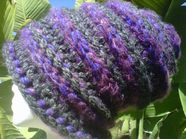 Detailed image 1 of purple & gray slouch hat