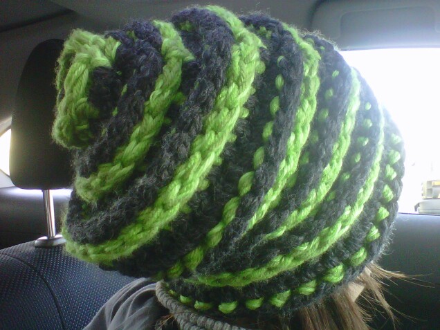 Detailed image 1 of lime green & gray slouch hat