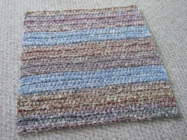 Detailed image 1 of blue variegated stripe small blanket