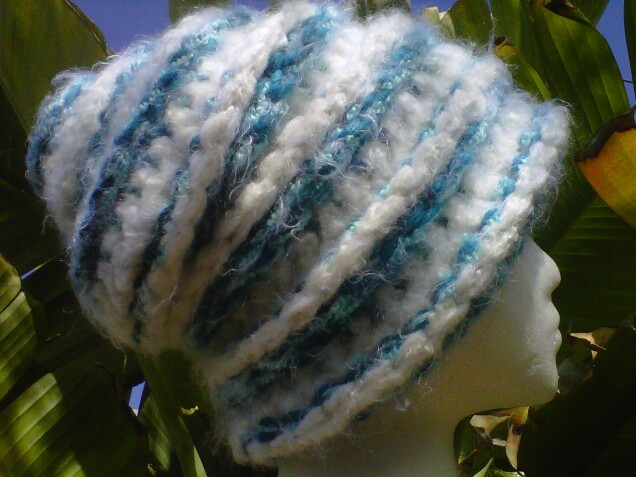 Detailed image 2 of aqua & white slouch hat