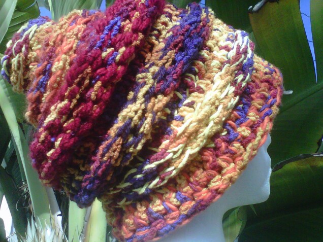 Detailed image 1 of sunset variegated slouch hat