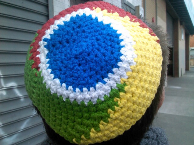 Detailed image 2 of Google Chrome inspired yarmulke
